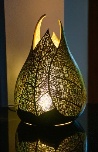 Lampe filigrane végétal
